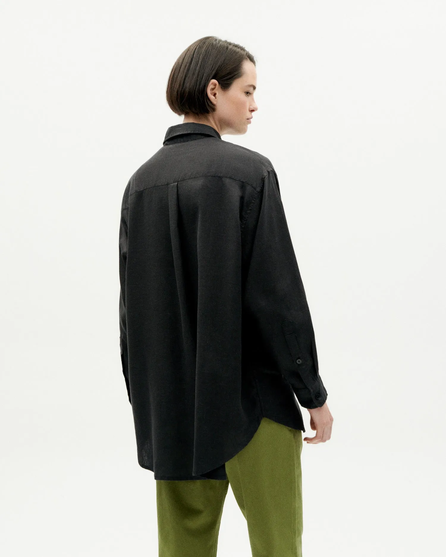 Blusa oversize negra hemp Gia sold by Thinking Mu product image thumbnail 4