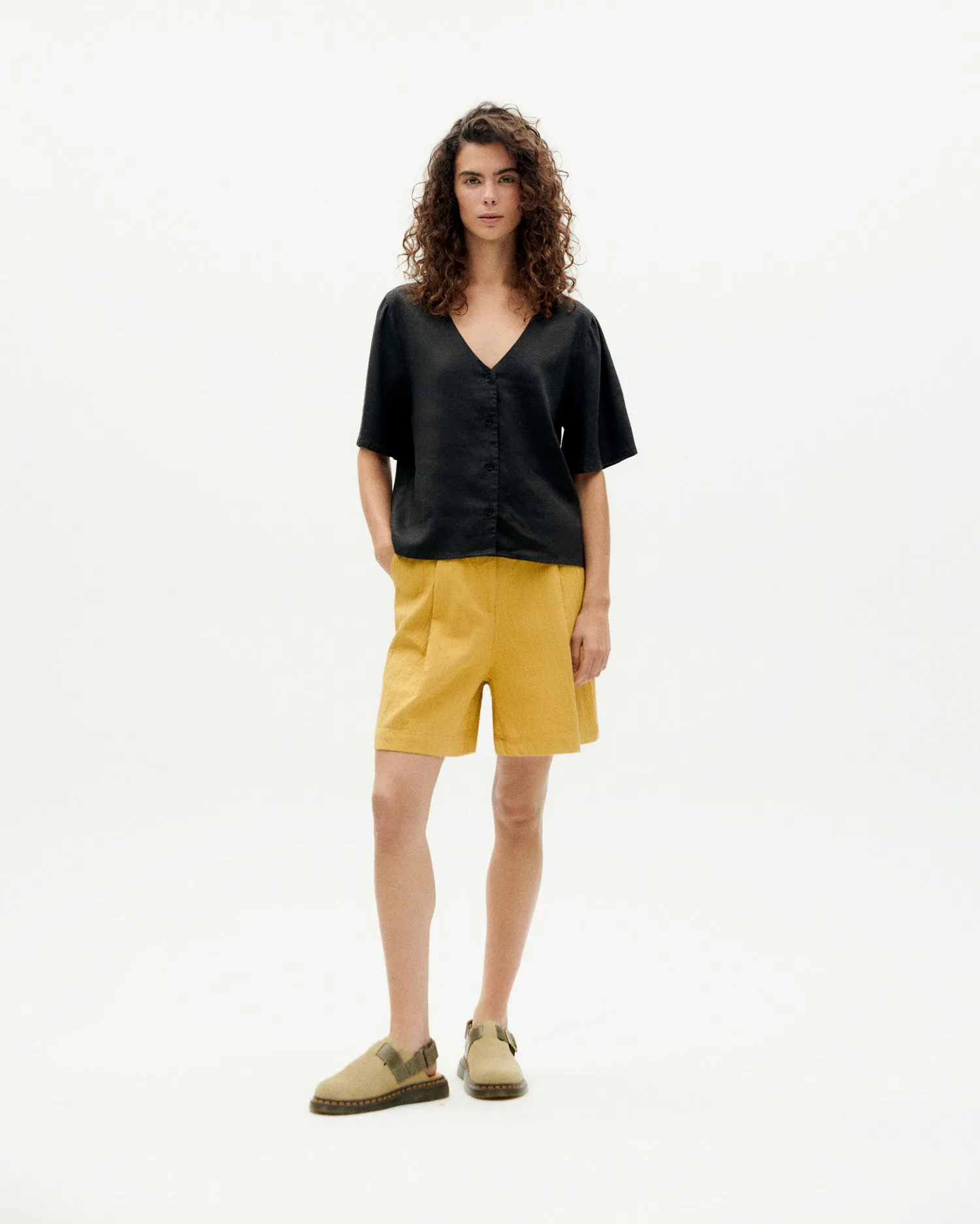 Blusa negra hemp Libelula sold by Thinking Mu product image thumbnail 2