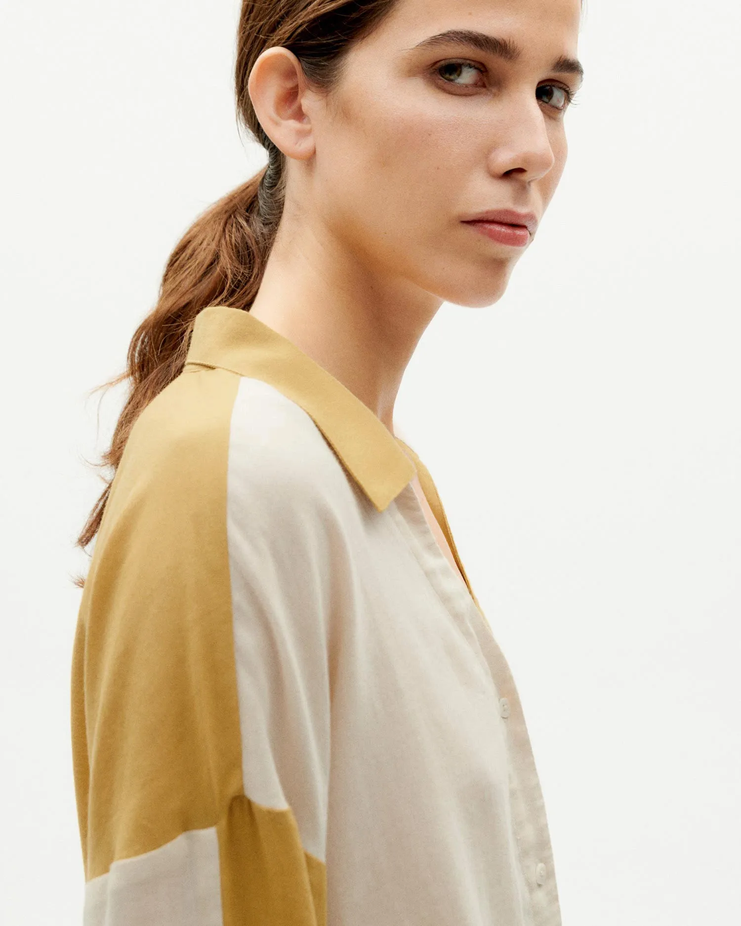 Blusa amarilla patched Margaret sold by Thinking Mu product image thumbnail 3