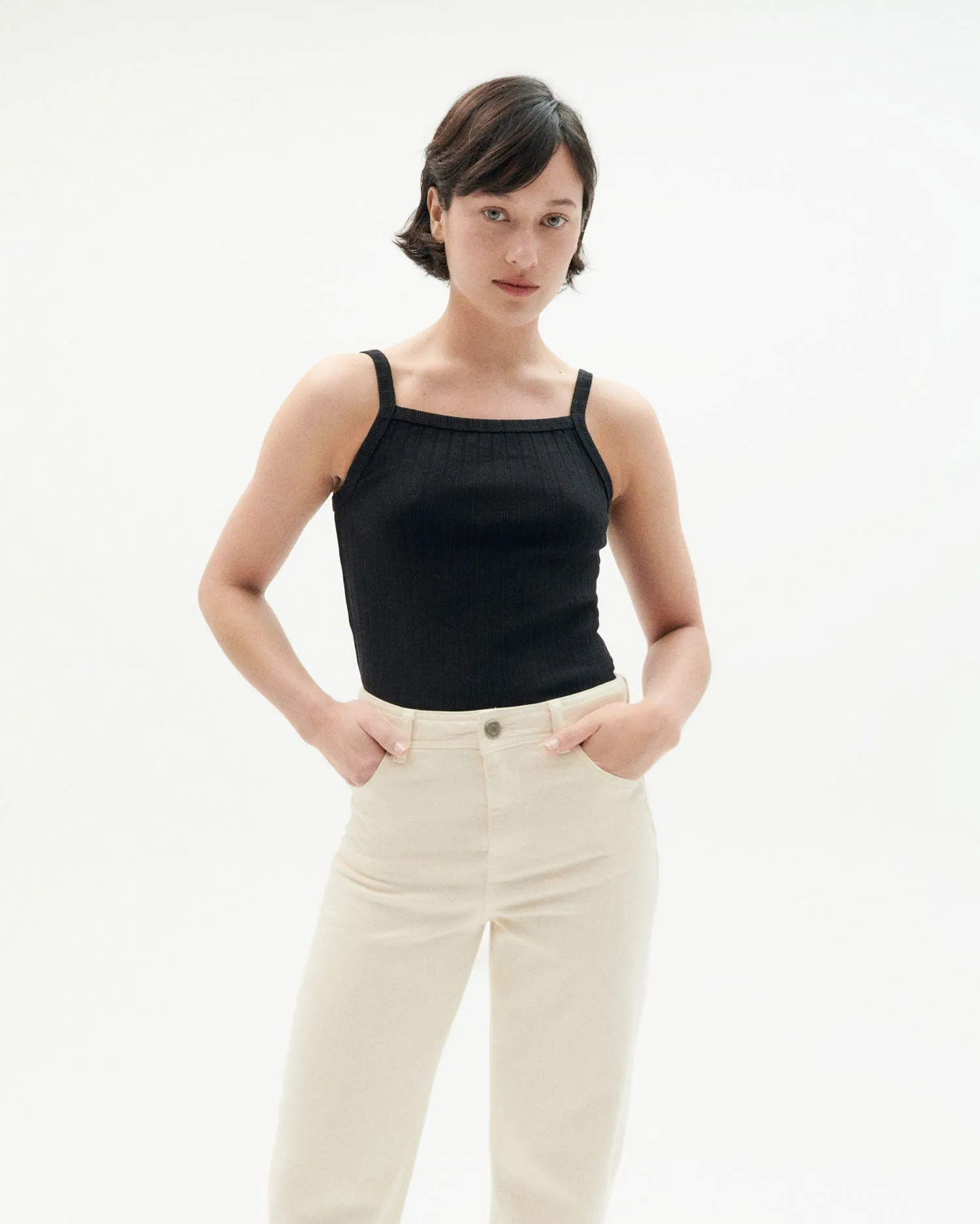 Top negro Aster sold by Thinking Mu