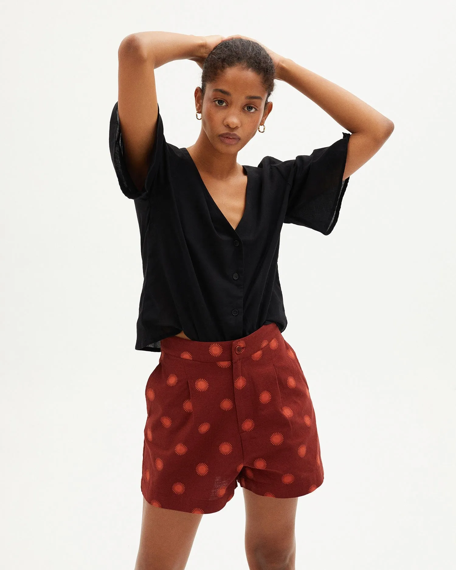 Blusa negra Libelula sold by Thinking Mu