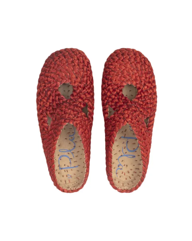 Zuecos rojos Illetes sold by Thinking Mu