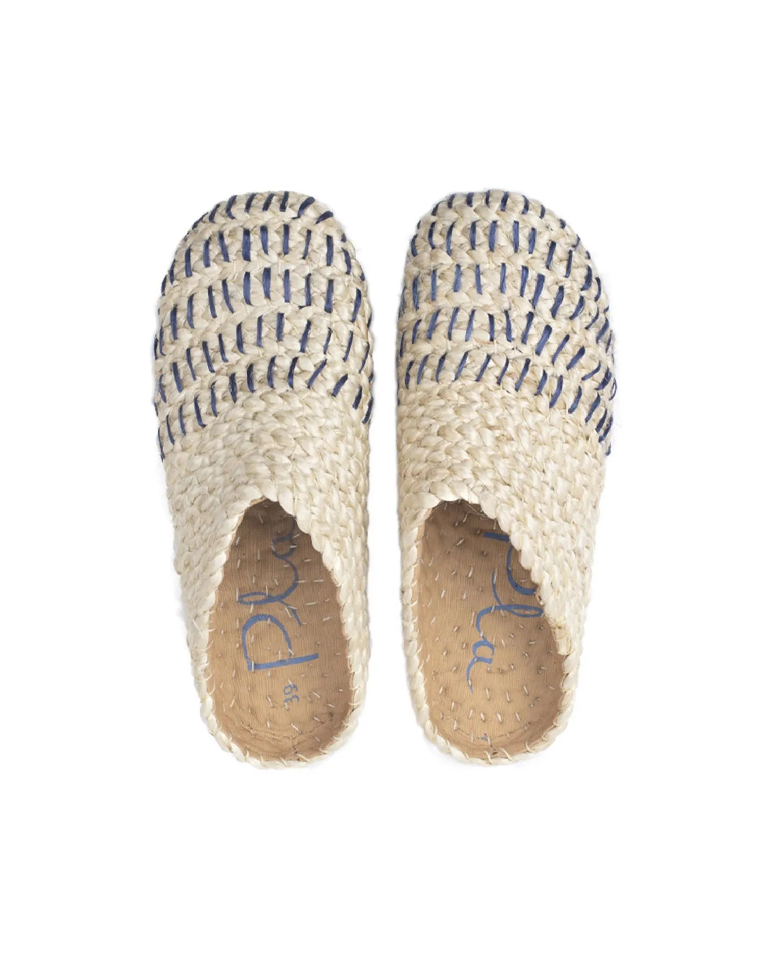 Zuecos beige Lluc sold by Thinking Mu