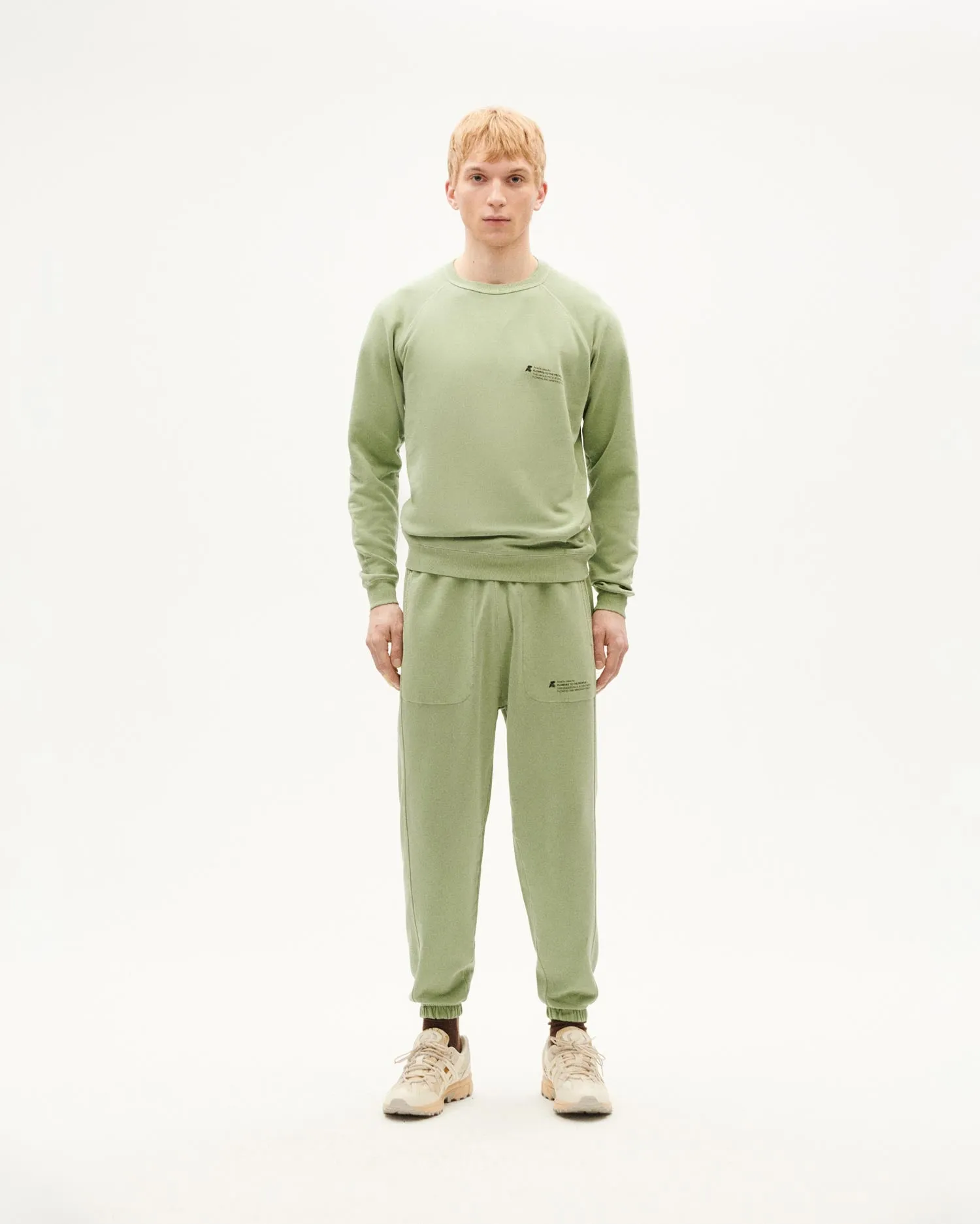 Sudadera unisex acacia tinte natural sold by Thinking Mu product image thumbnail 5