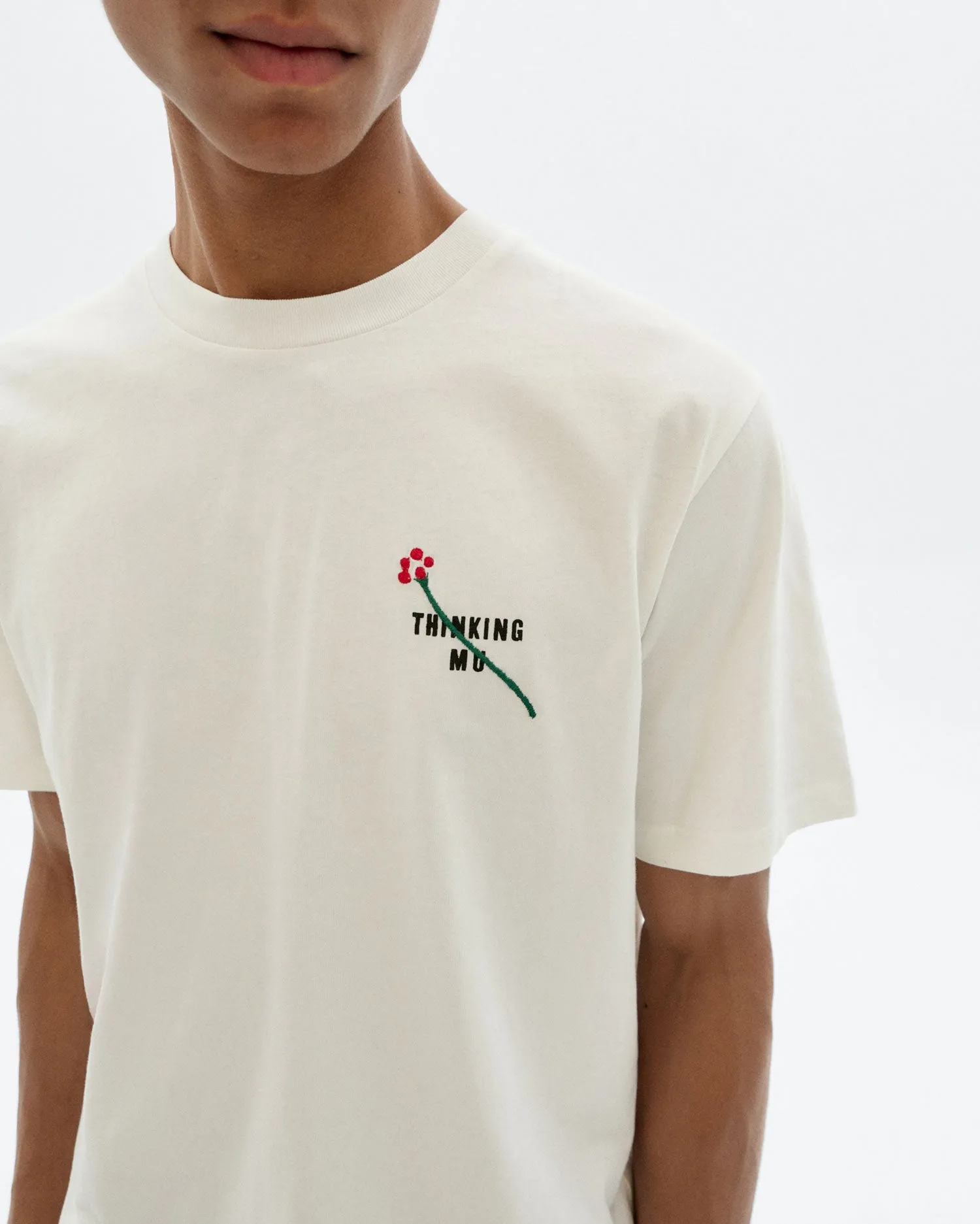 Camiseta blanca bordada flower TM Zach sold by Thinking Mu product image thumbnail 3