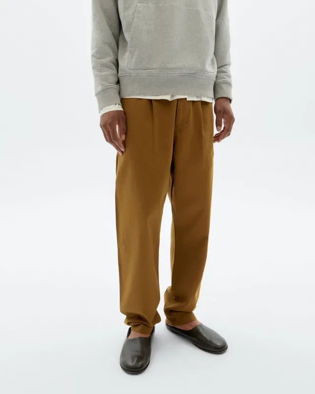 Pantalón relaxed pinza marrón Wotan sold by Thinking Mu