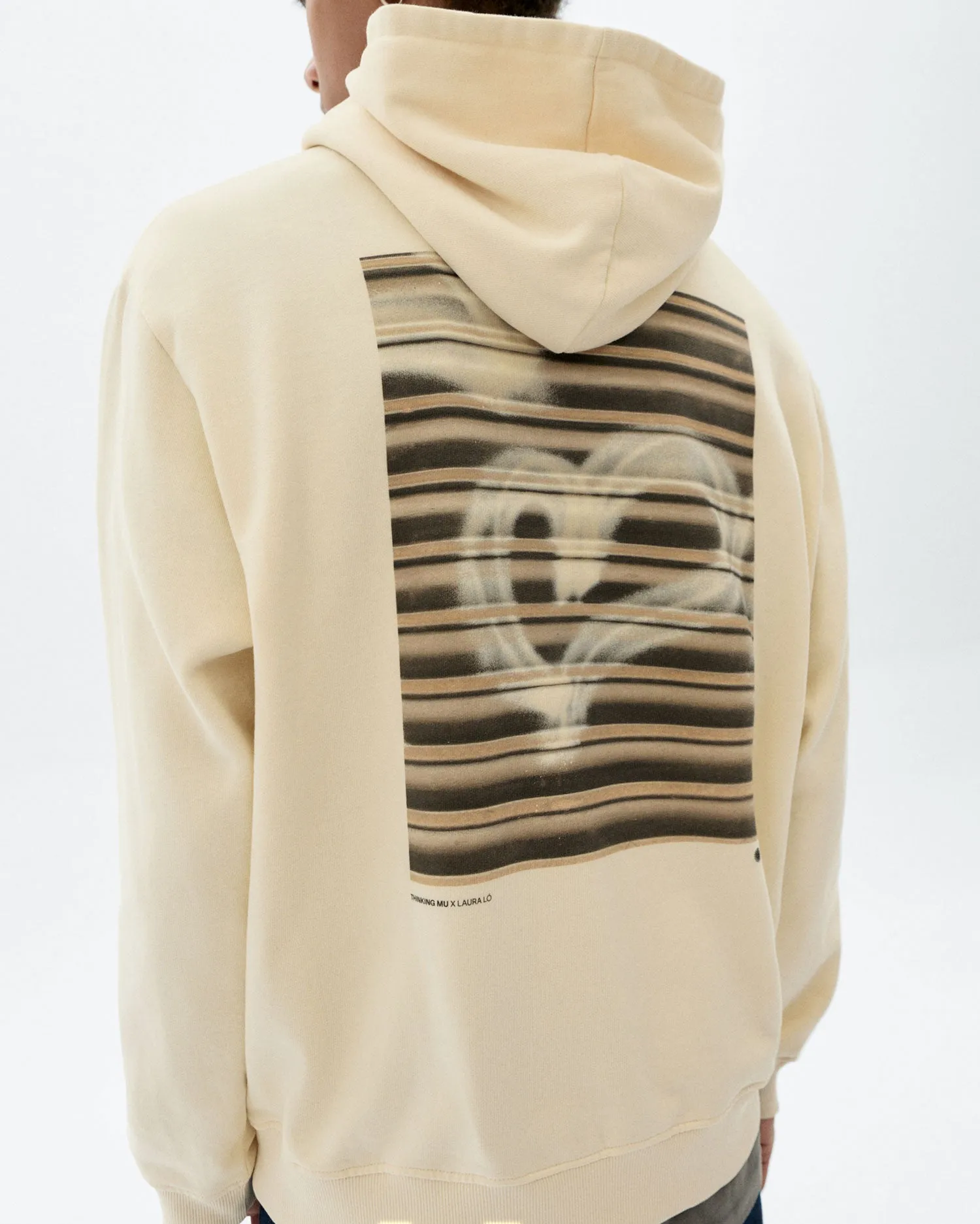 Hoodie blanco grafitti Simon sold by Thinking Mu product image thumbnail 4