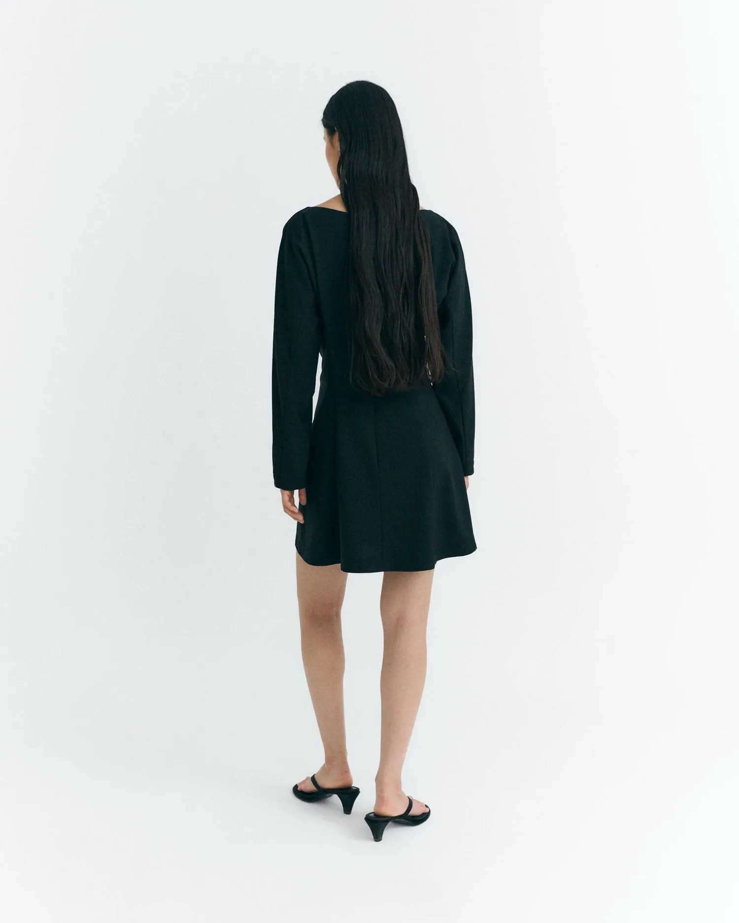 Vestido corto lana fina negro Arianne sold by Thinking Mu product image thumbnail 2