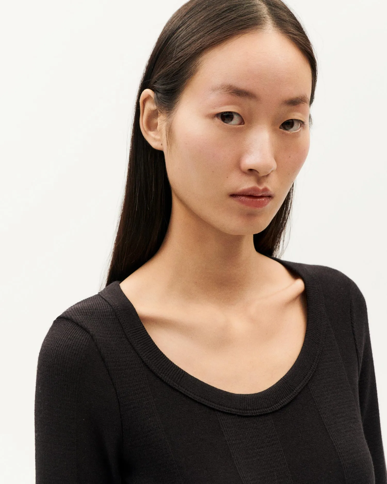 Top negro lana Casilda sold by Thinking Mu product image thumbnail 2