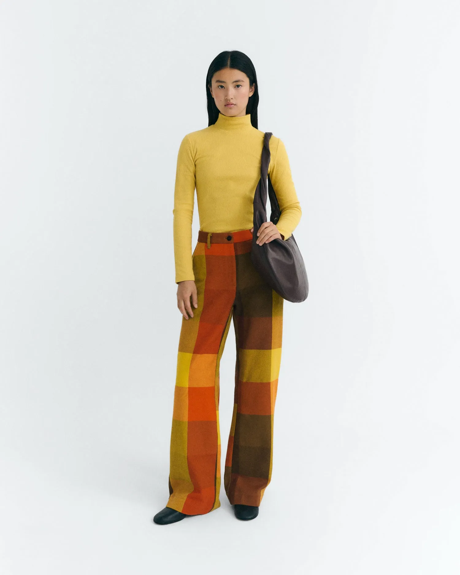 Top cuello alto amarillo hemp Aine sold by Thinking Mu product image thumbnail 2