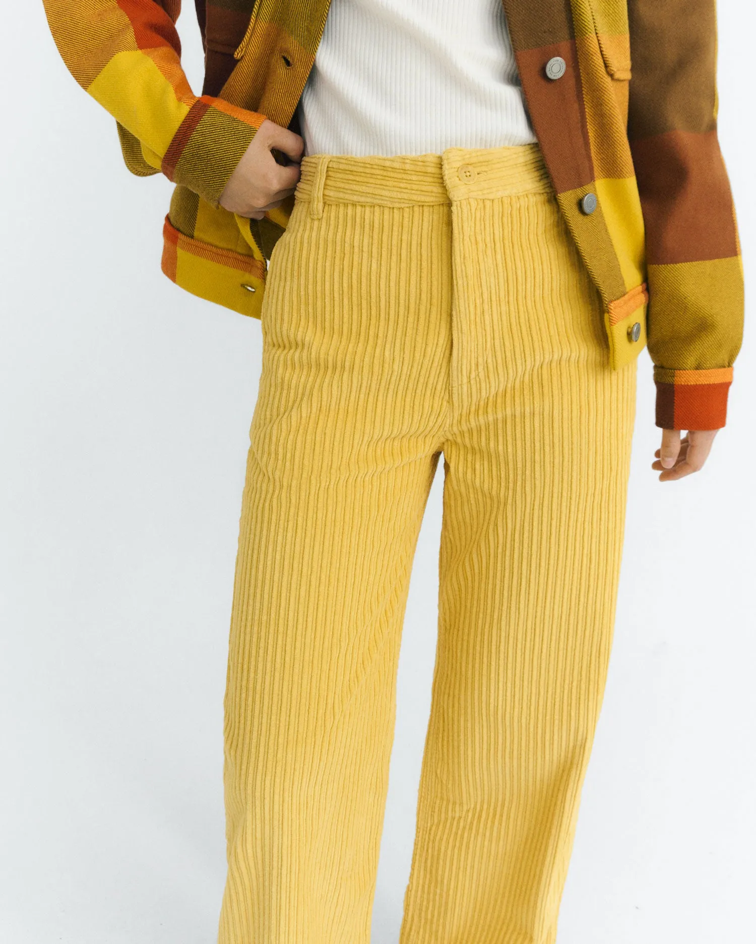 Pantalón tiro alto pana amarillo Karina sold by Thinking Mu product image thumbnail 3