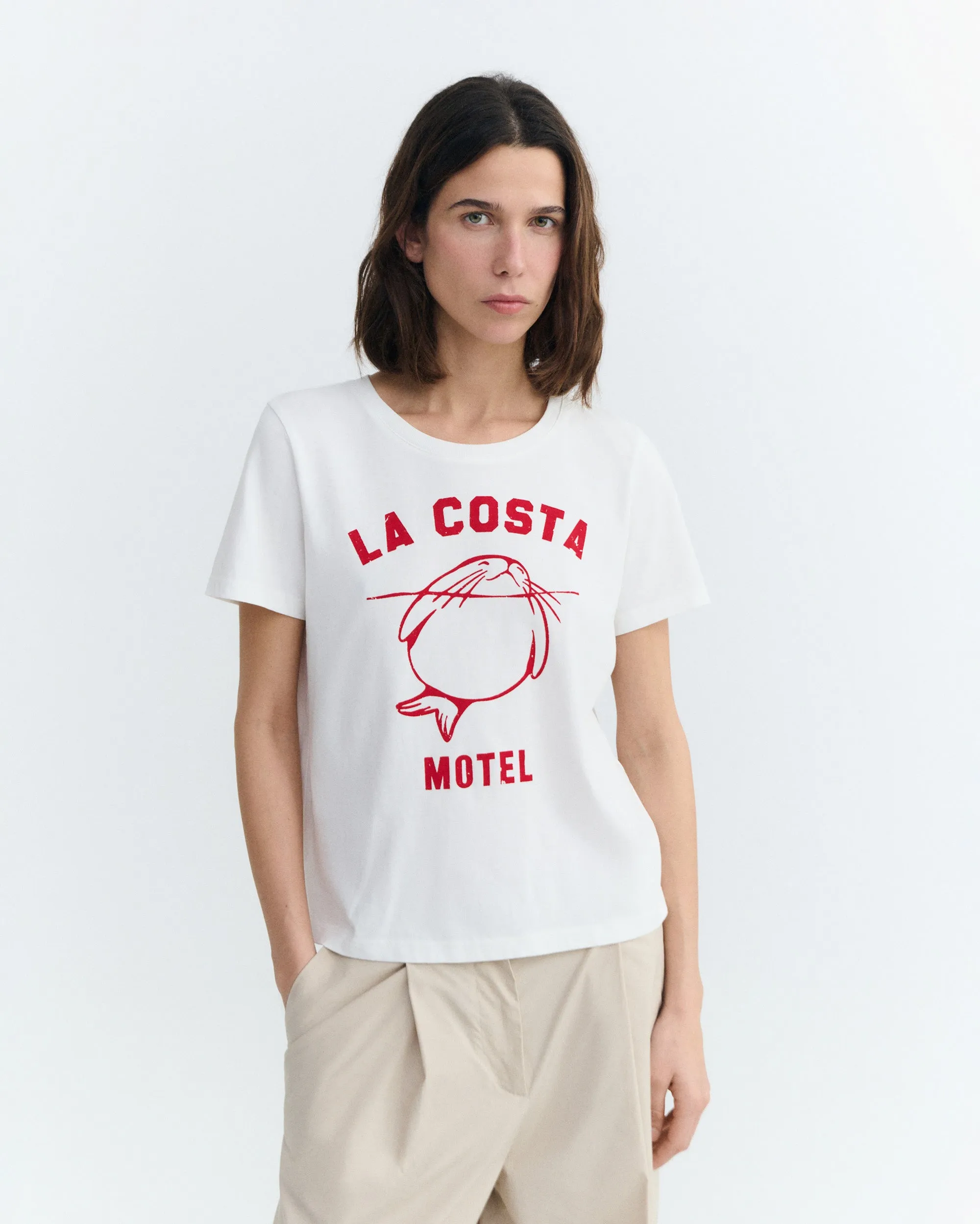 Camiseta animal motel Ida sold by Thinking Mu product image thumbnail 2