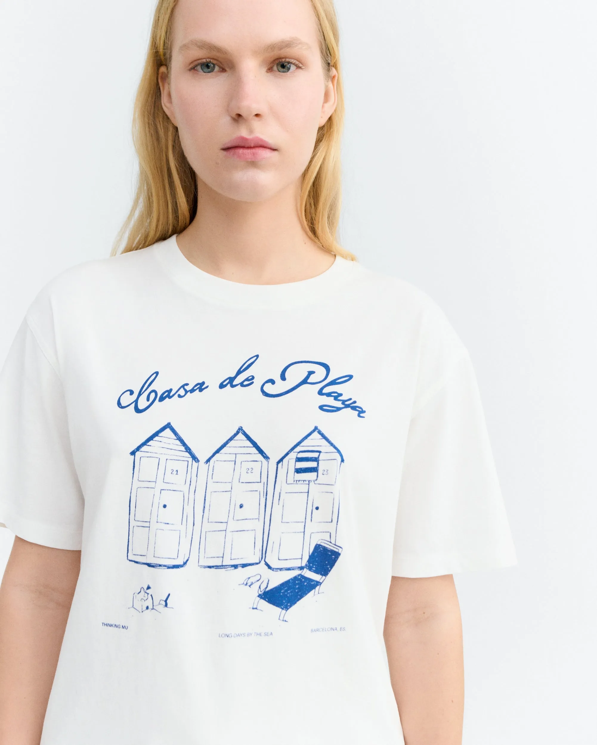 Camiseta oversize casa de playa Lena sold by Thinking Mu product image thumbnail 3