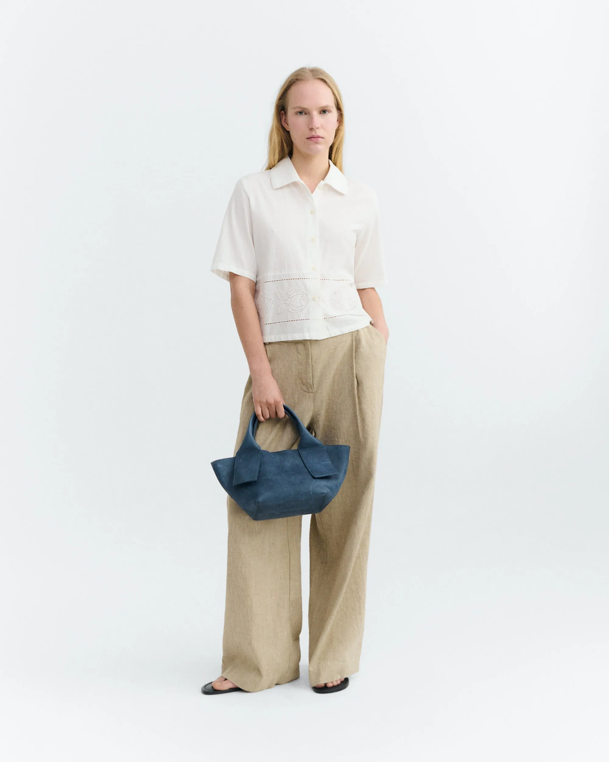 Blusa bordada blanca Ane sold by Thinking Mu