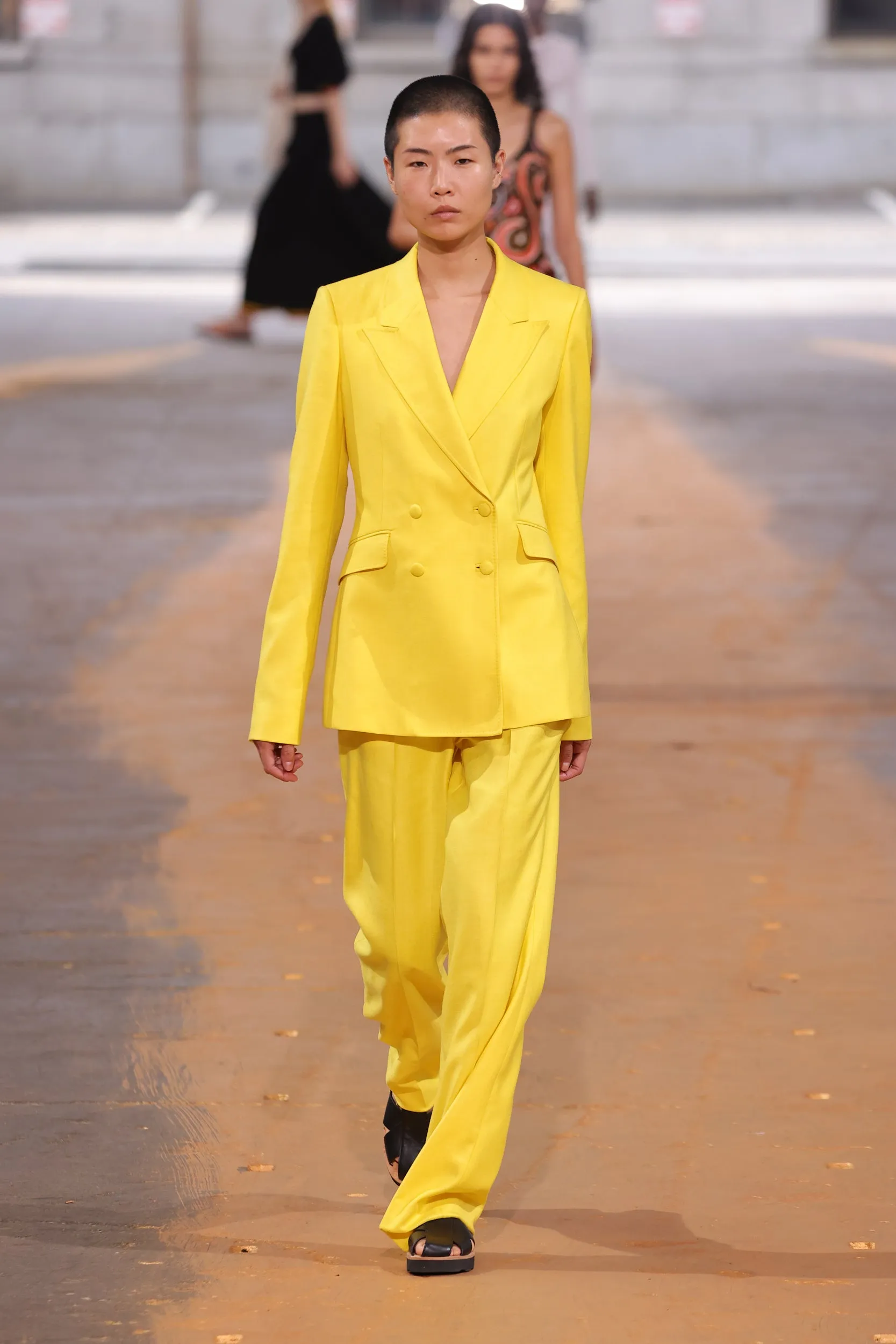 Stephanie Blazer in Cadmium Yellow Virgin Wool and Silk Linen Twill sold by Gabriela Hearst product image thumbnail 2