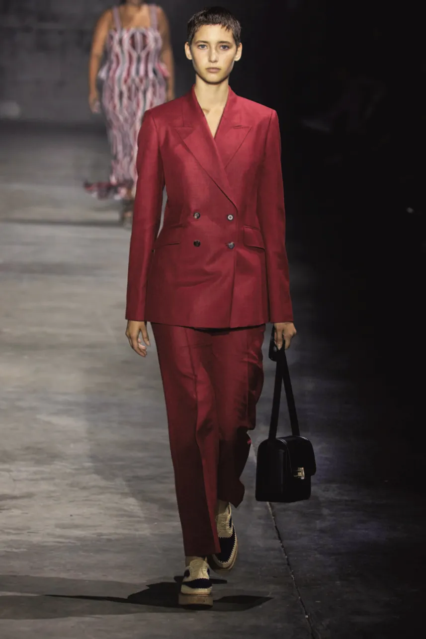 Angela Blazer in Red Silk Wool with Linen sold by Gabriela Hearst product image thumbnail 2