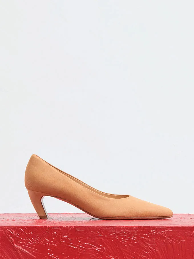 Peggy Pump in Dark Camel Suede sold by Gabriela Hearst product image thumbnail 5