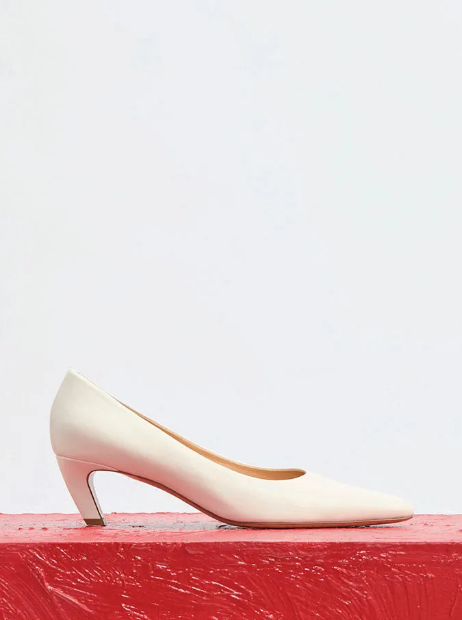 Peggy Pump in Cream Nappa Leather sold by Gabriela Hearst product image thumbnail 5