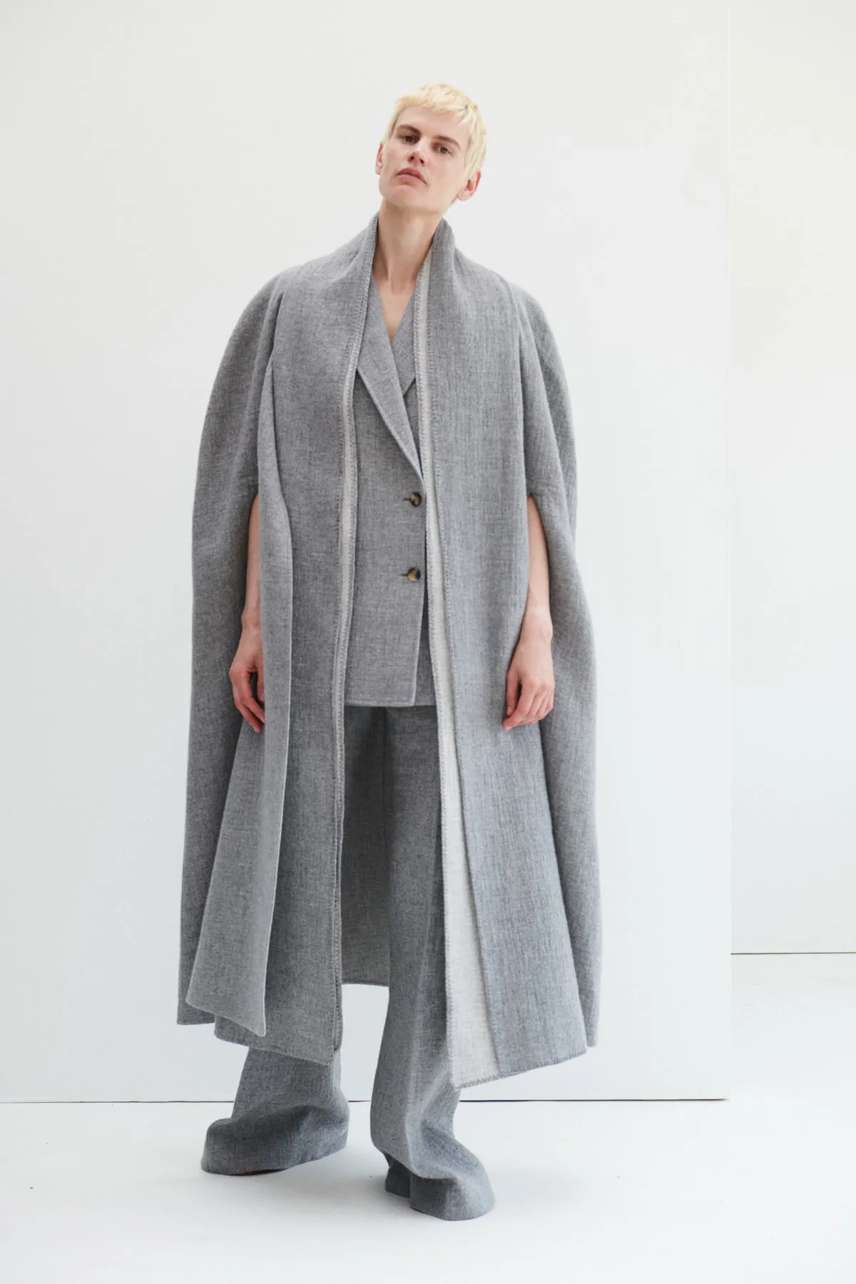 Lindlow Cape in Light Grey Melange Cashmere Linen sold by Gabriela Hearst product image thumbnail 2