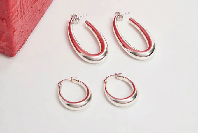 Small Drop Earrings in 18K White Gold sold by Gabriela Hearst product image thumbnail 2