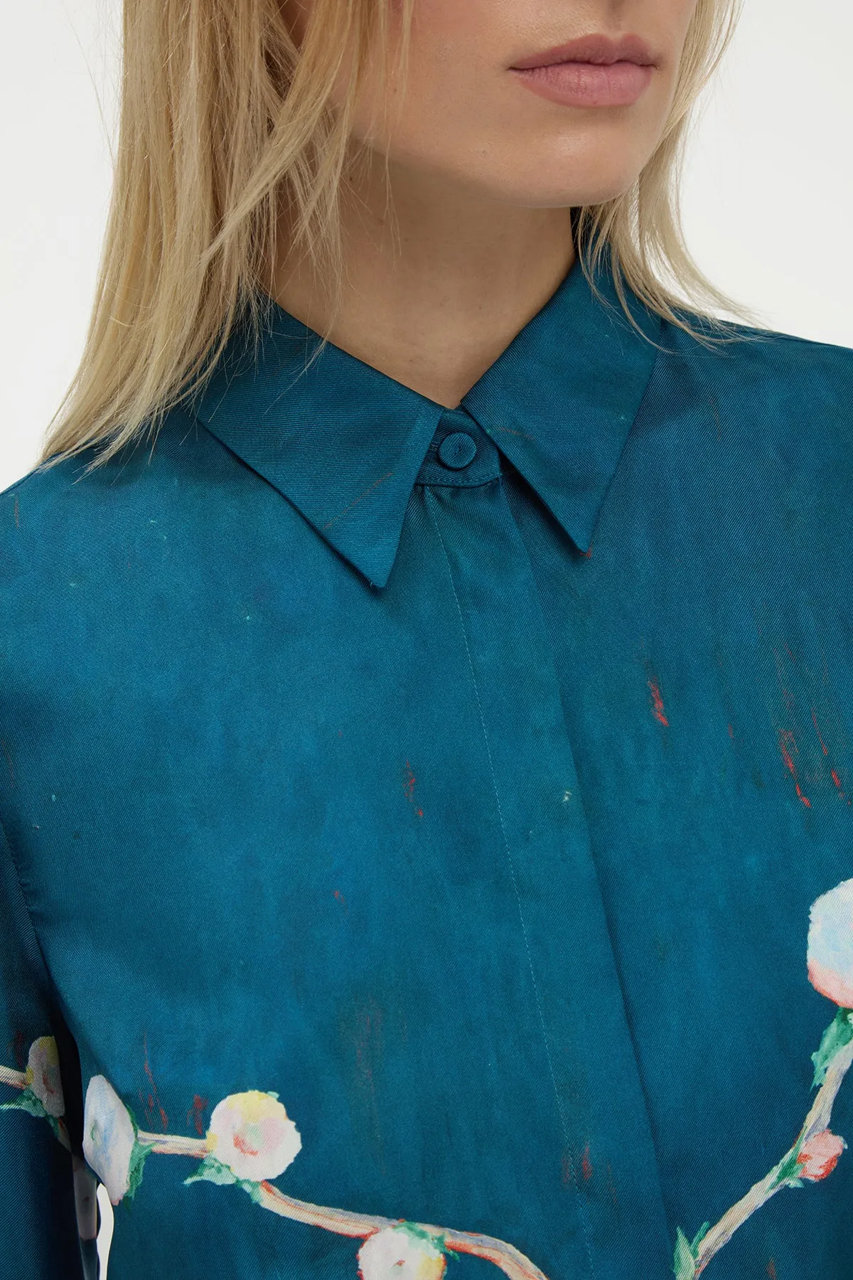 Henri Blouse in Blue Multi Printed Silk Twill sold by Gabriela Hearst product image thumbnail 5