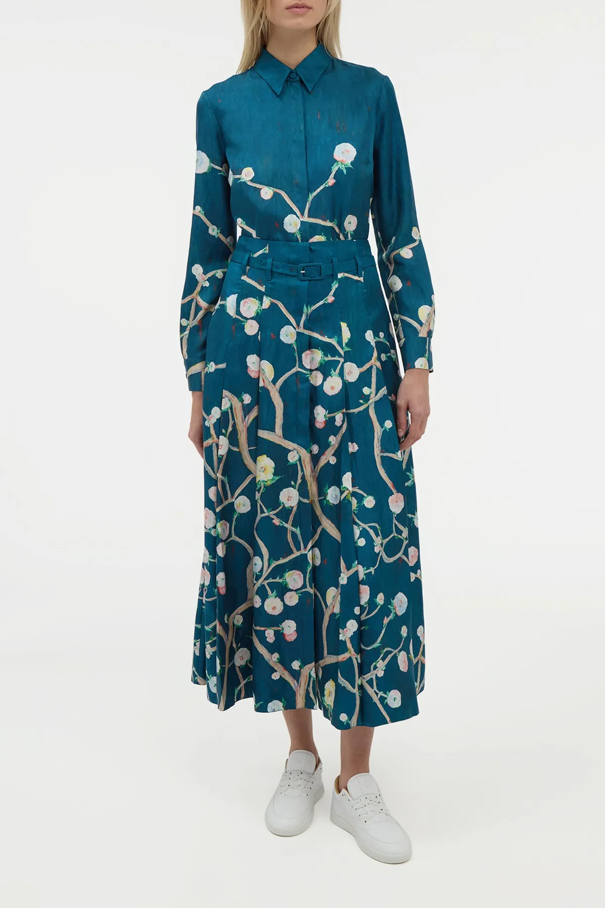 Dugald Pleated Midi Skirt in Blue Multi Printed Silk Twill sold by Gabriela Hearst product image thumbnail 2