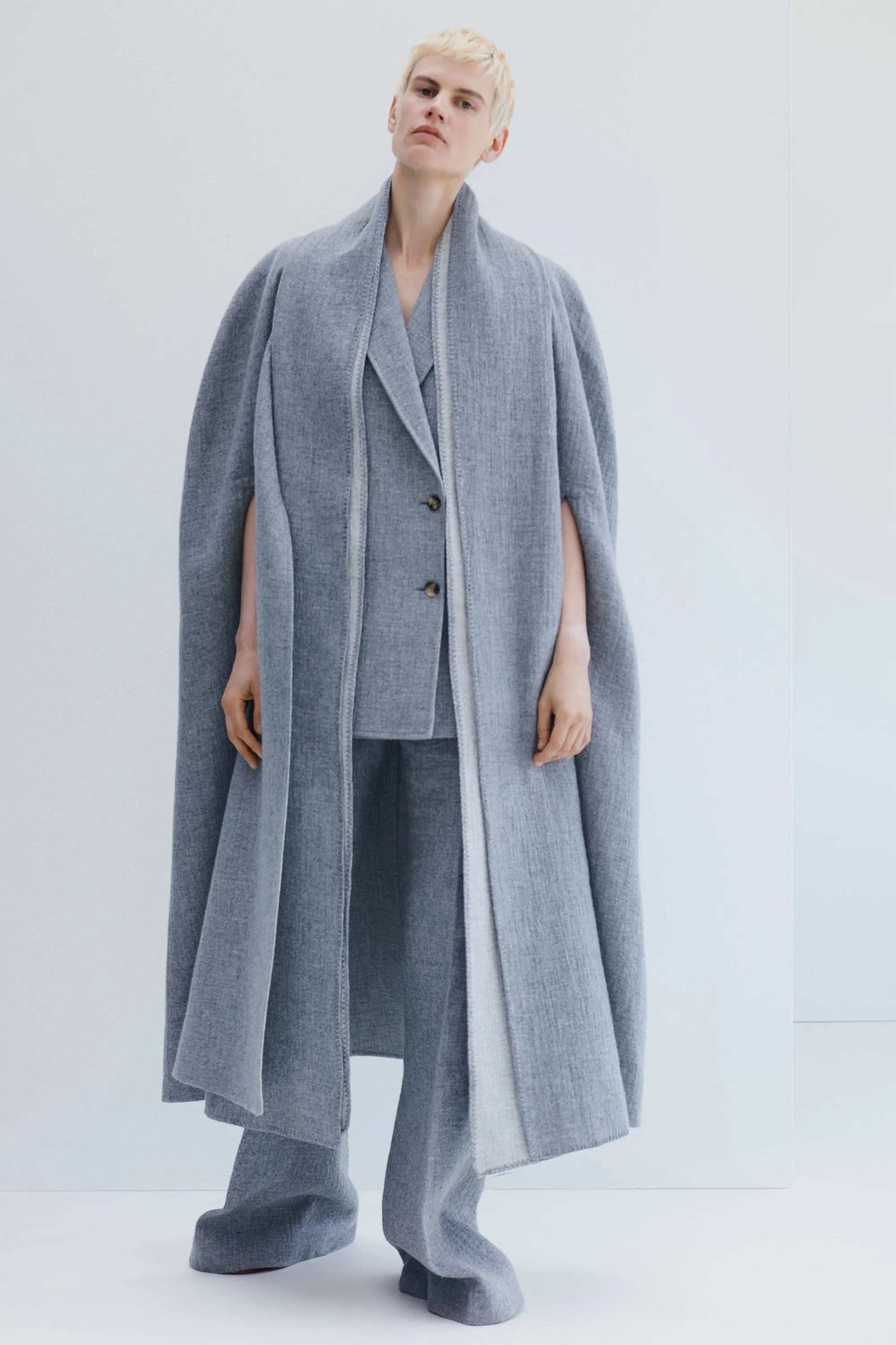 Rhein Pant in Light Grey Melange Cashmere Linen sold by Gabriela Hearst product image thumbnail 2