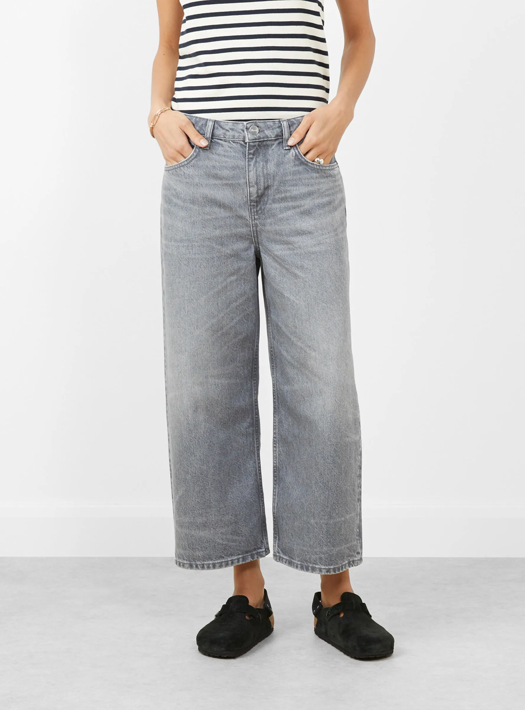 Taylor Cropped Jeans Worn Light Grey sold by Garbstore product image thumbnail 4