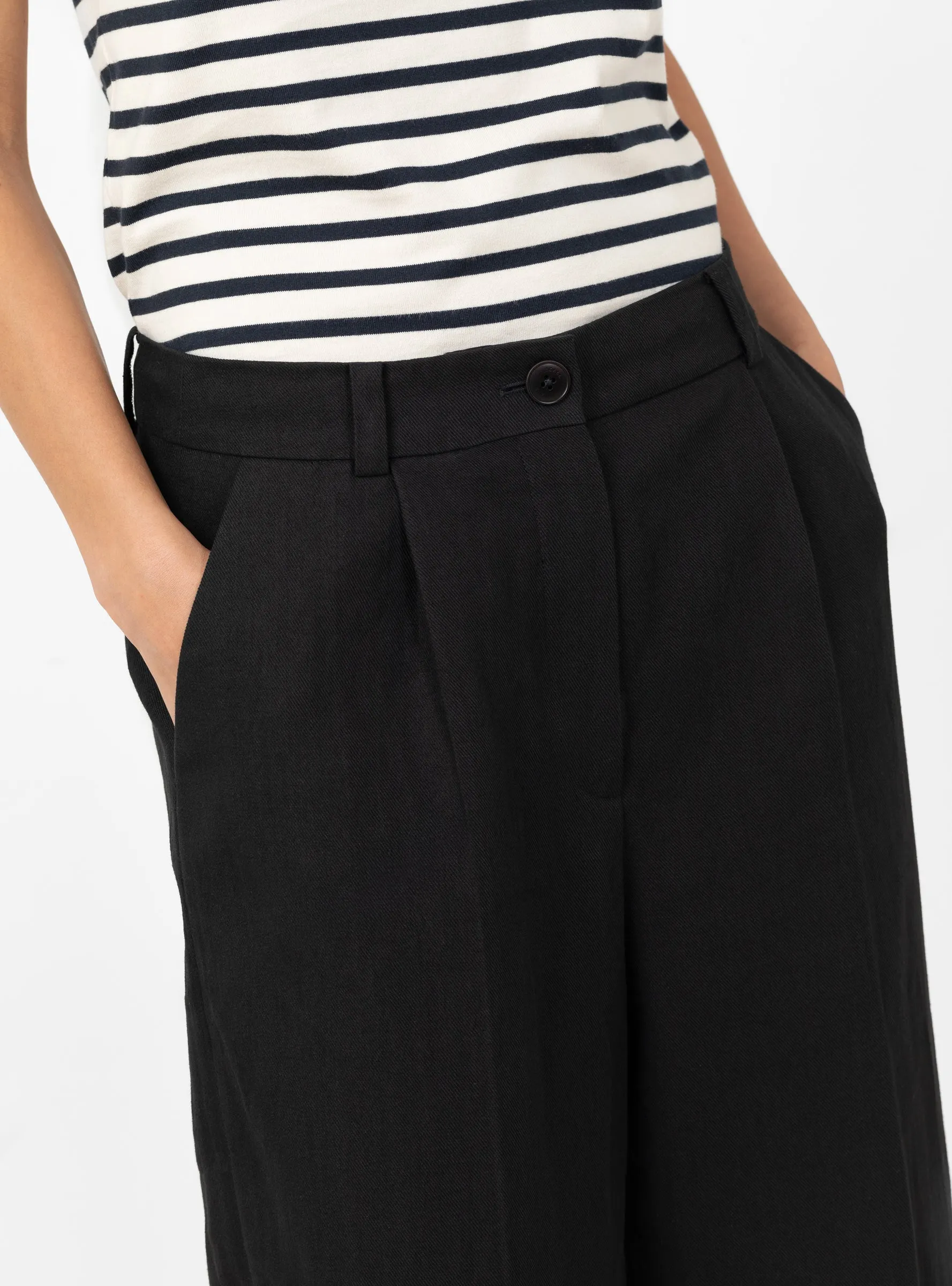 Emmeri Trouser Black sold by Garbstore product image thumbnail 5