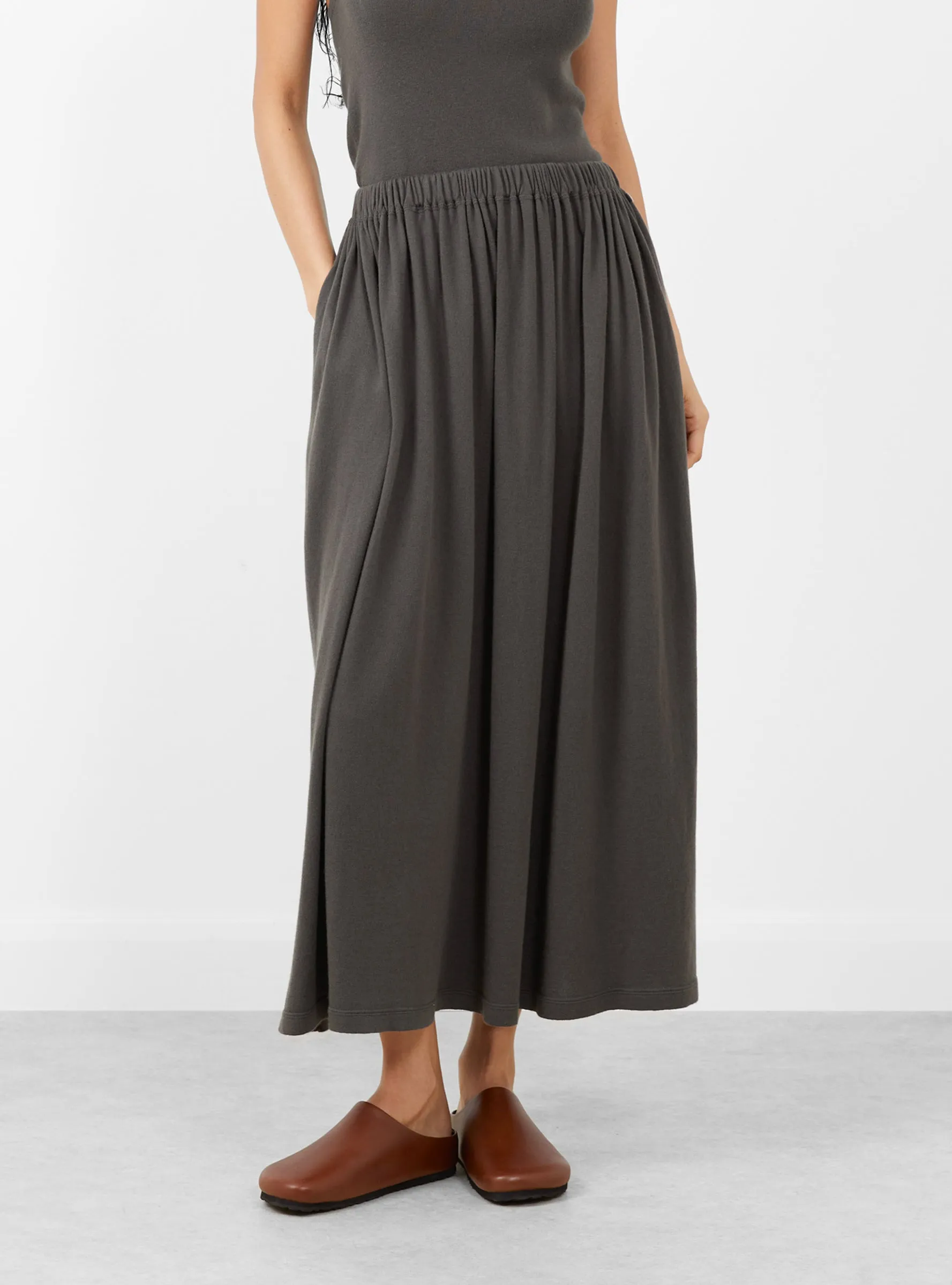 N°403 Mary Cotton Cashmere Skirt Mud sold by Garbstore product image thumbnail 2
