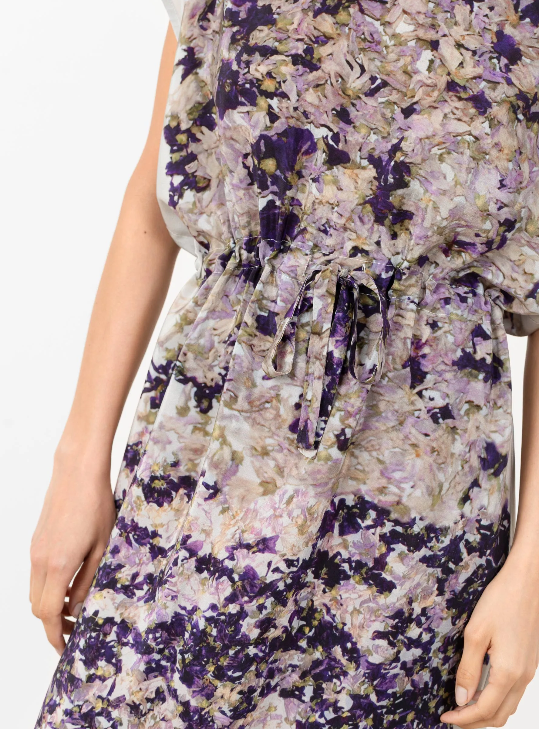Simple Dress Mallows sold by Garbstore product image thumbnail 5