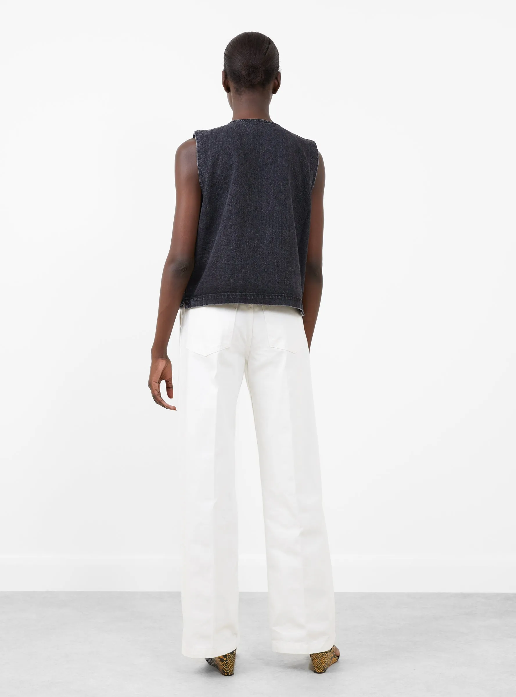 Vestio Top Black sold by Garbstore product image thumbnail 4