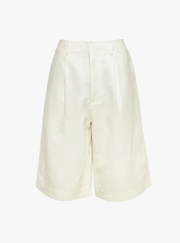 Bari Bermuda Shorts Cream made by Apiece Apart