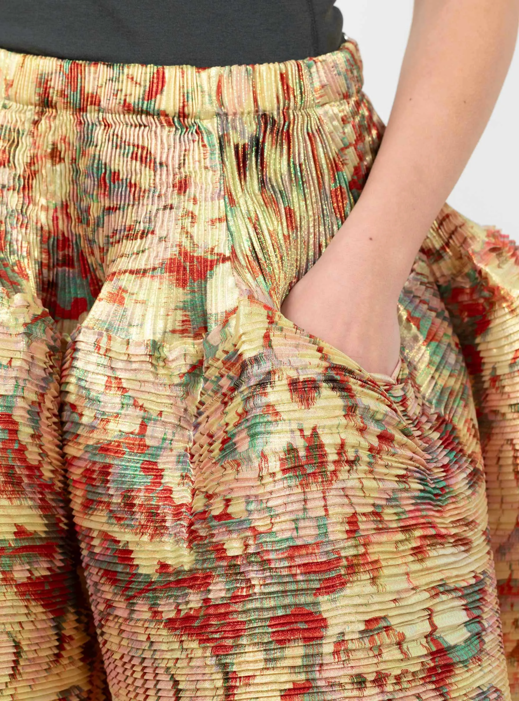 Kenza Skirt Iridescent Jim sold by Garbstore product image thumbnail 4