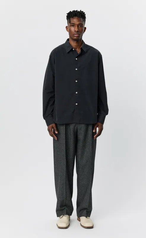 Generous Shirt - Broken Black made by mfpen