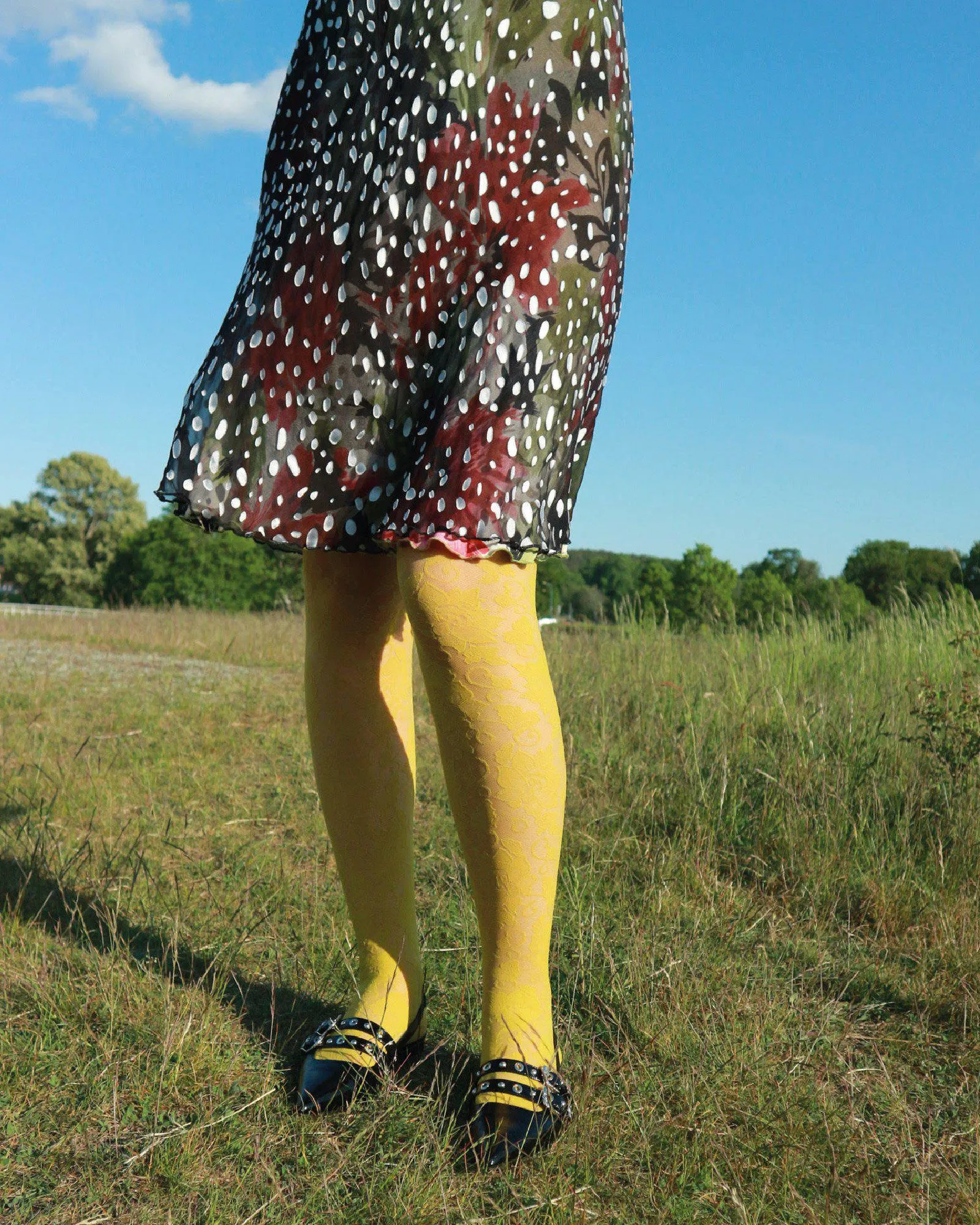 Lily Lace Tights sold by SWEDISH STOCKINGS product image thumbnail 2