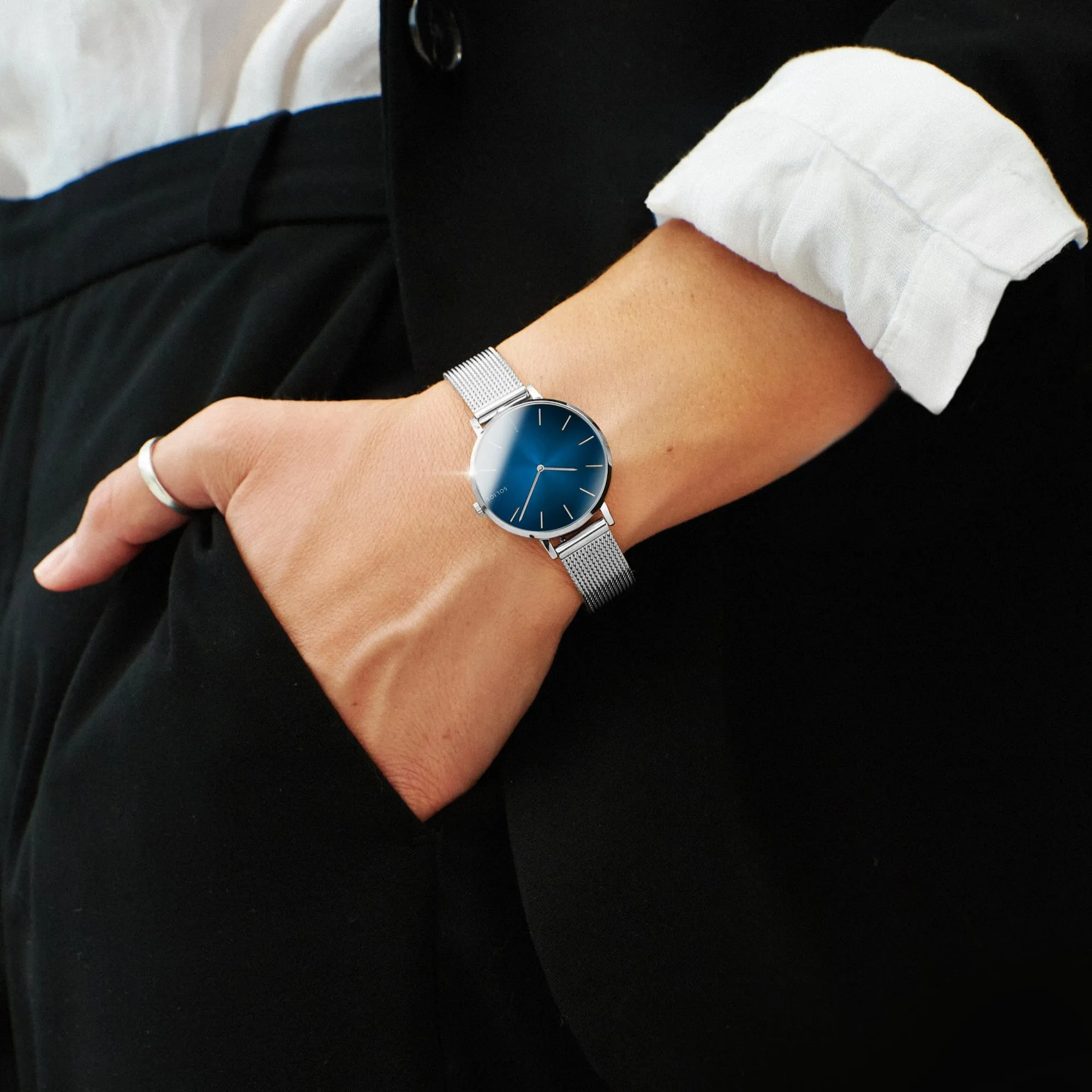 Watch Set - Solar Curve & Mini | Blue Dial - Silver Case | Silver Mesh sold by SOLIOS product image thumbnail 4