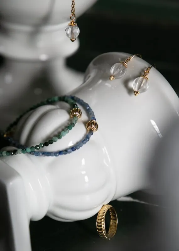 Bracelet en vermeil et émeraudes Lucrèce made by Alix D. Reynis