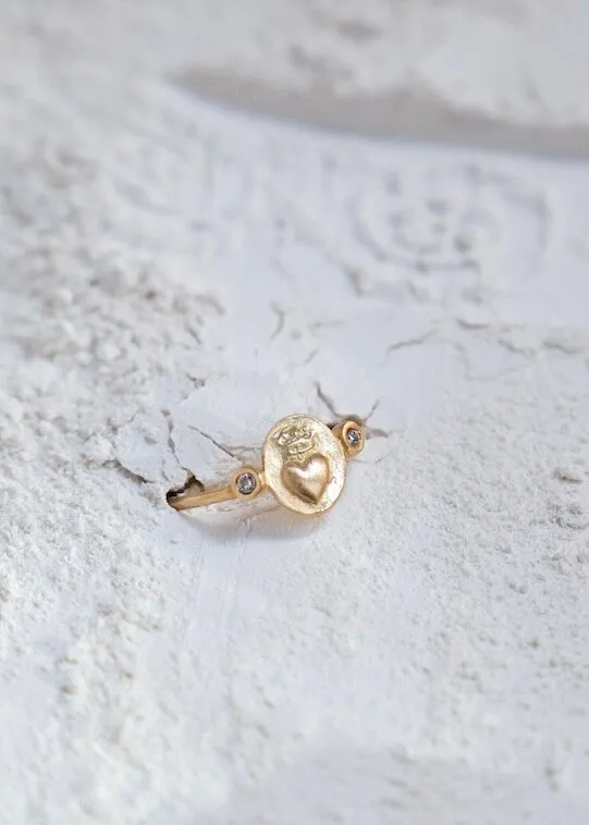 Bague empreinte en or 18 carats et diamants Amore sold by Alix D. Reynis