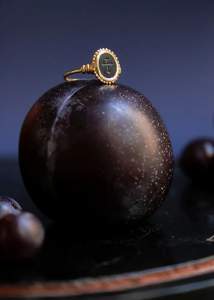 Bague intaille en or 18 carats et onyx noir Fede sold by Alix D. Reynis