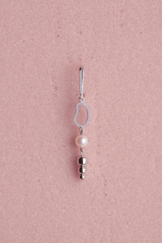 LYRA EARRING sold by Karolin Van Loon Womens