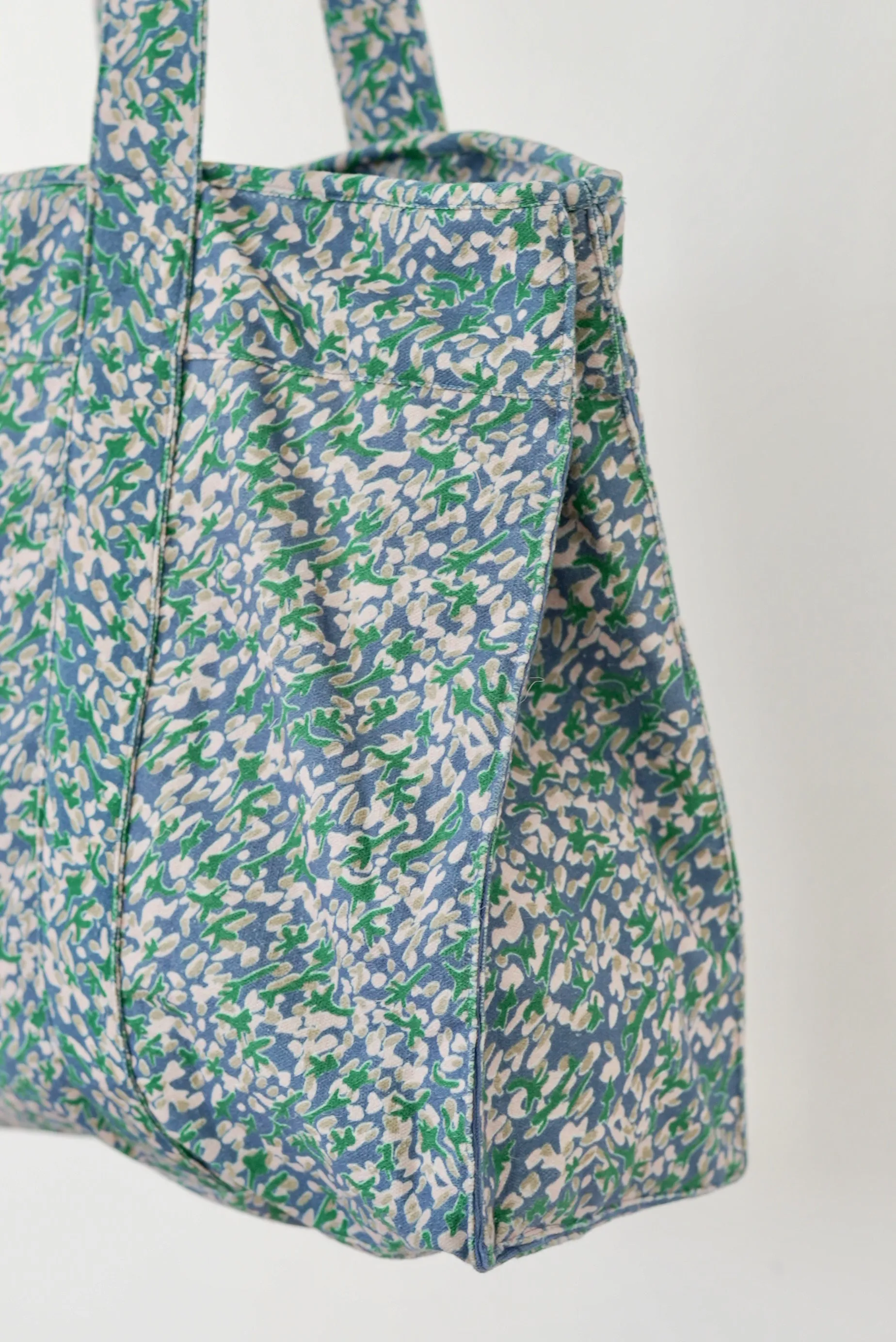 Canvas City Tote in Blueberry sold by Mirth product image thumbnail 4