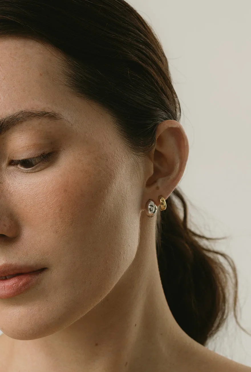 Crescent Earrings Gold sold by Maslo product image thumbnail 2