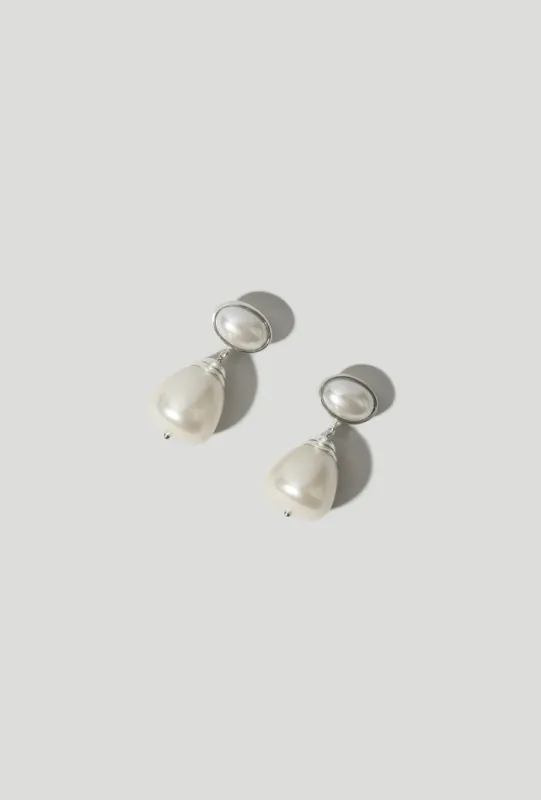 Marceau Earrings Pearl sold by Maslo