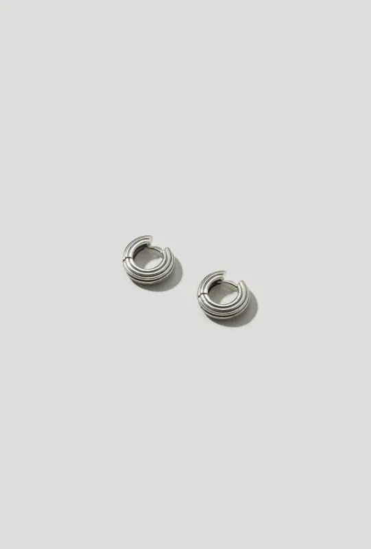 Leone Earrings made by Maslo