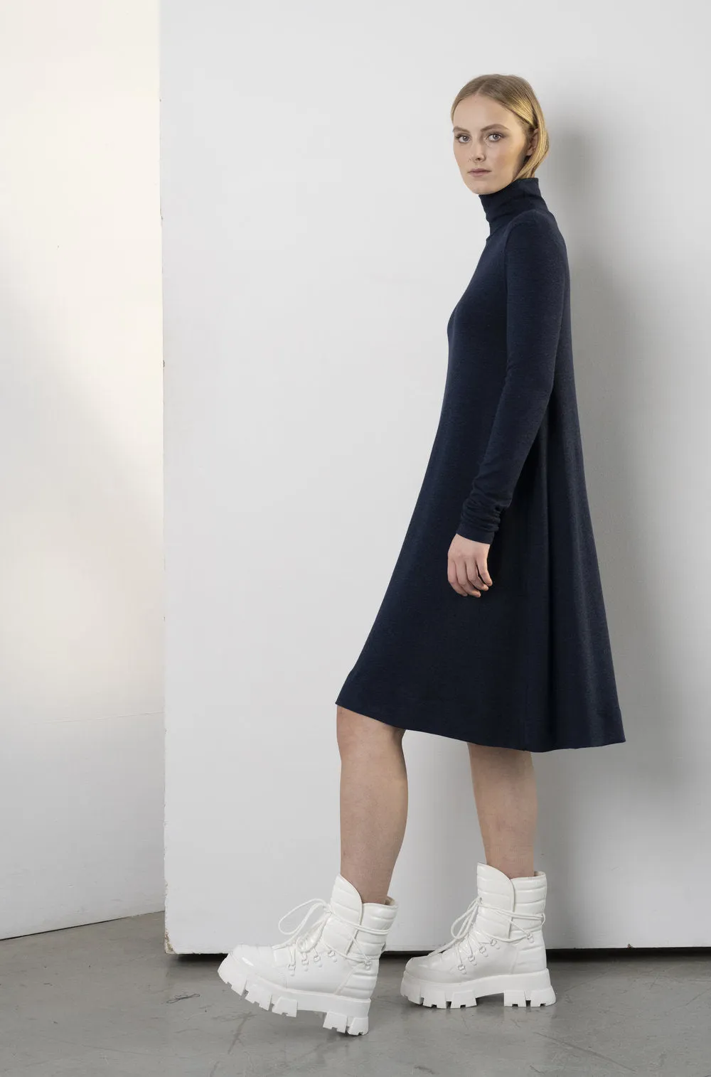 Steve Dress sold by Bodybag by Jude product image thumbnail 2