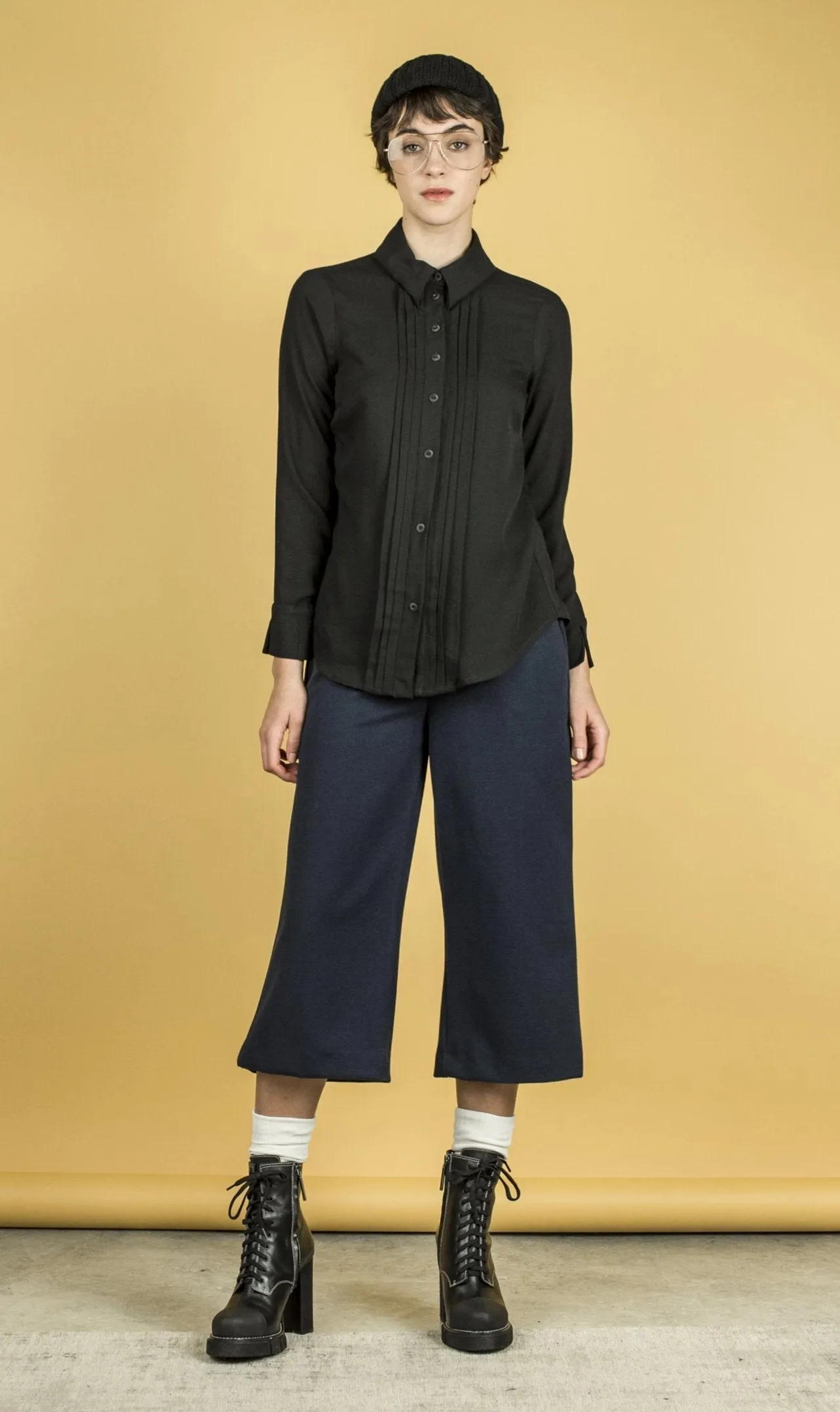 White 3/4 Pants sold by Bodybag by Jude product image thumbnail 2