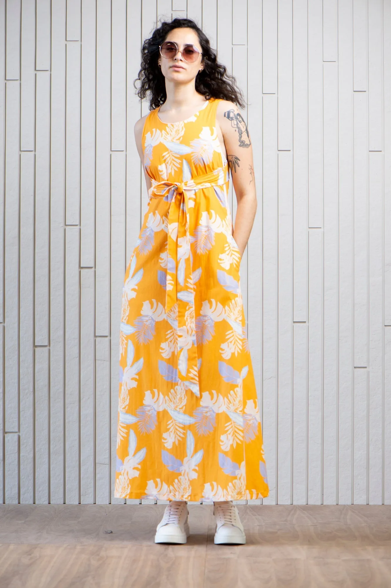 Almost Perfect Market Printed Maxi Dress - L sold by Bodybag by Jude