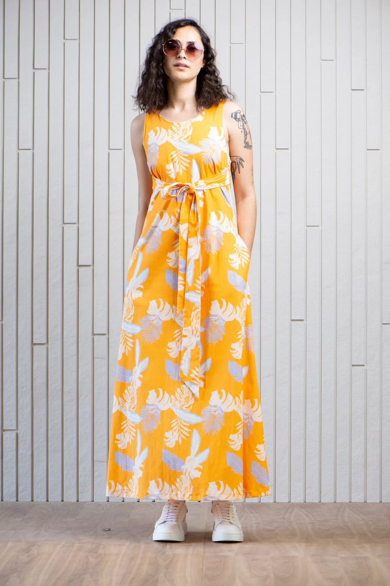 Almost Perfect Market Printed Maxi Dress - L sold by Bodybag by Jude product image thumbnail 2