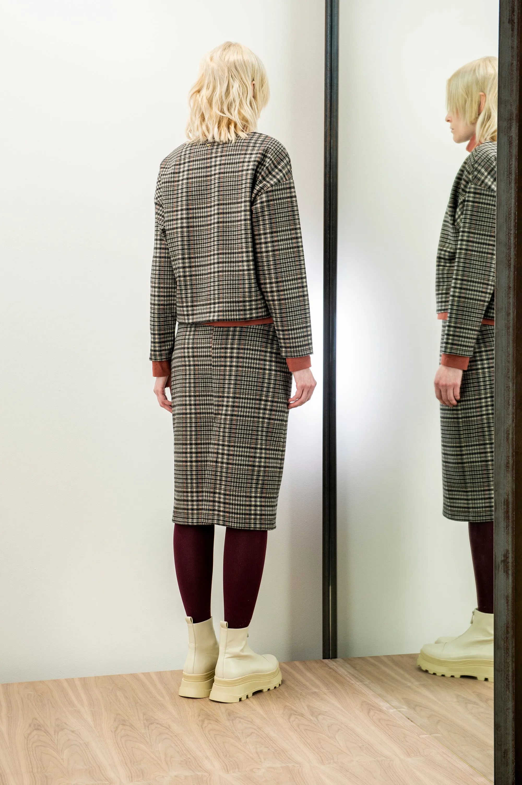 Erwin Pencil Skirt sold by Bodybag by Jude product image thumbnail 4